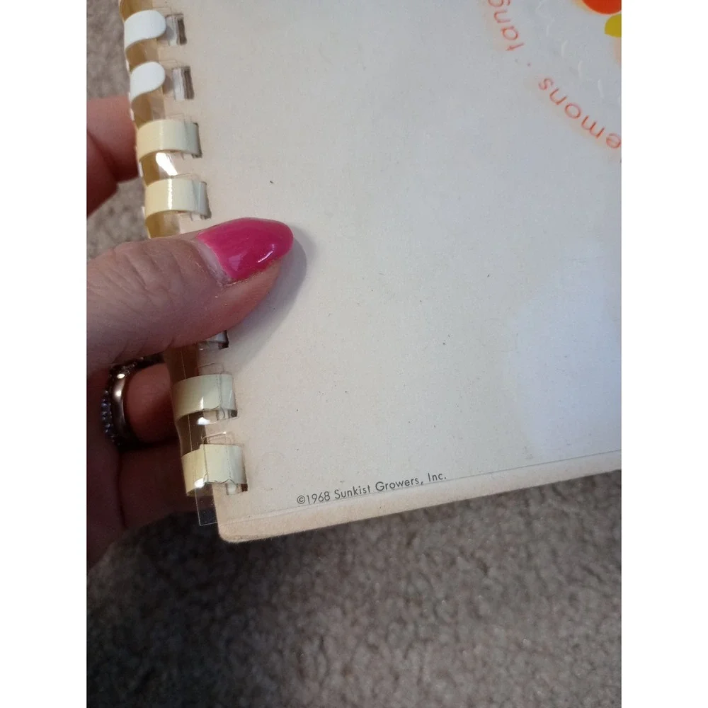 VTG‼ 1968 Sunkist Growers Citrus Treasures of the West‎ Cookbook Retro •